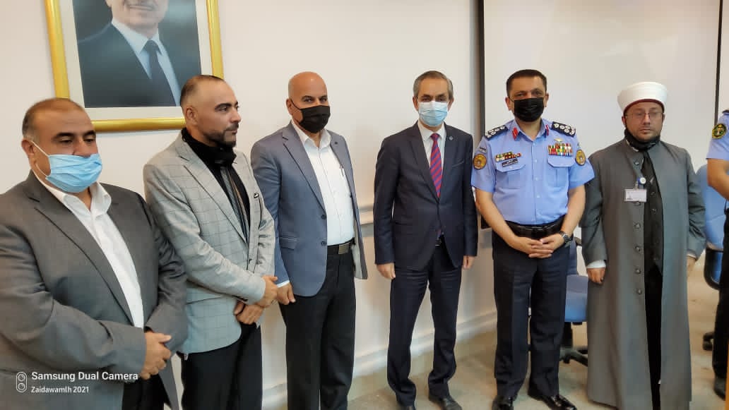 ندوة مبادرة افراحنا أمنه في بلدية السلط بالتعاون مع الشرطة المجتمعية 