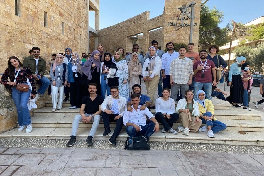 اليرموك تستضيف 15 طالبا ضمن برنامج إيراسموس بلس الدولي