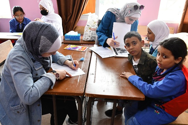 جامعة عمان الاهلية تقيم يوماً طبياً مجانياً في مخيم البقعة 