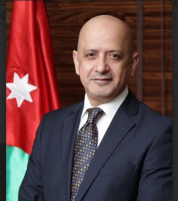 غرف الصناعة تحصر رحلاتها الخارجية بطيران الملكية