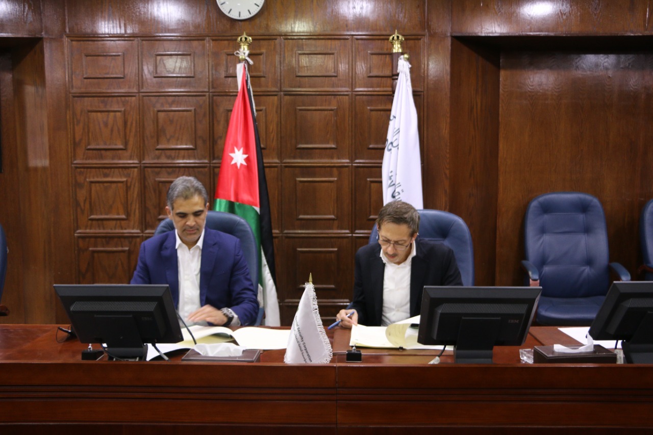 مذكرة تفاهم بين مؤسسة الضمان وبيت التصدير لتبادل المعلومات والبيانات القطاعية