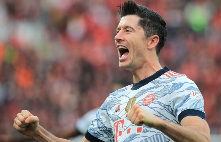 بايرن ميونيخ يضرب ليفركوزن بخماسية في الدوري الألماني