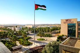 جامعة الشرق الأوسط تستضيف مدير عام الضمان الاجتماعي