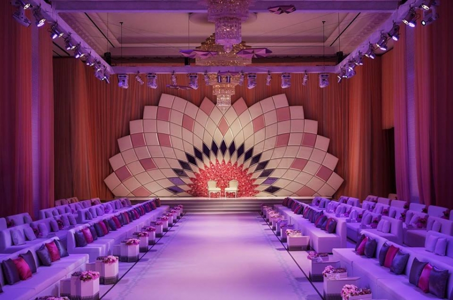 توجه لرفع الطاقة الاستيعابية في صالات الأفراح