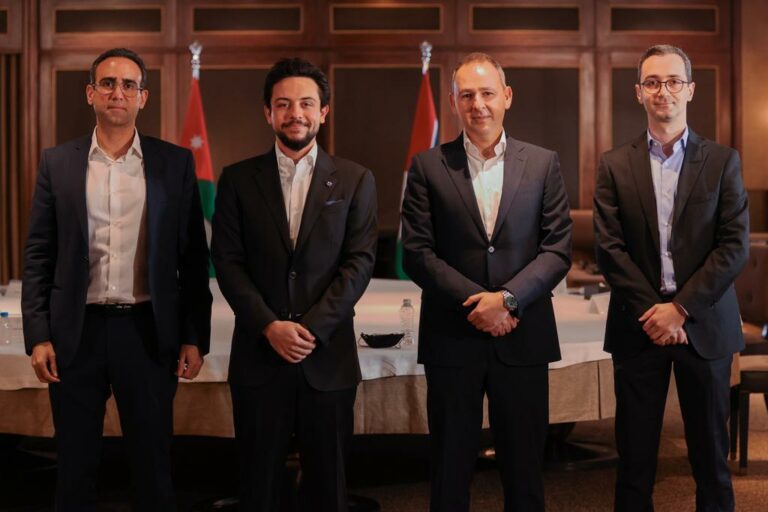 ولي العهد يلتقي مؤسسي تطبيق “جواكر