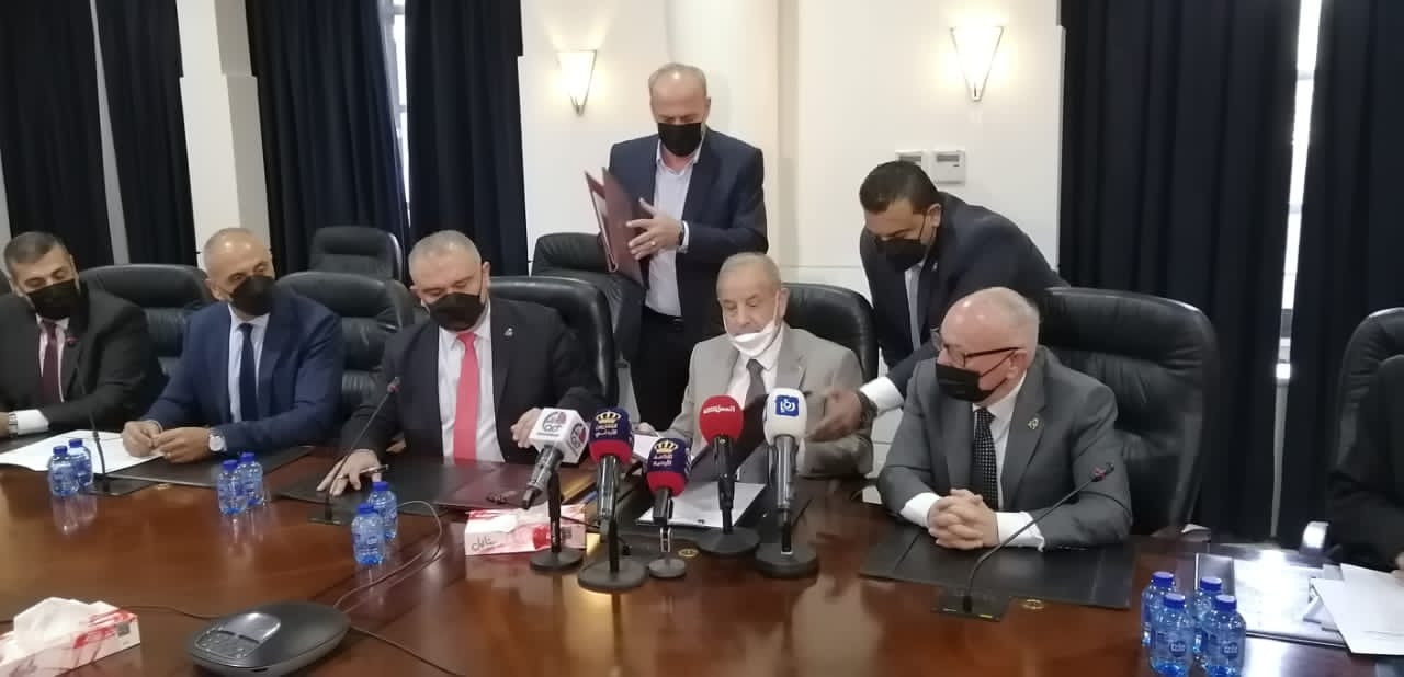 توقيع اتفاقية مشتركة لإنشاء الحديقة البيئية في منطقة تلال الفوسفات 