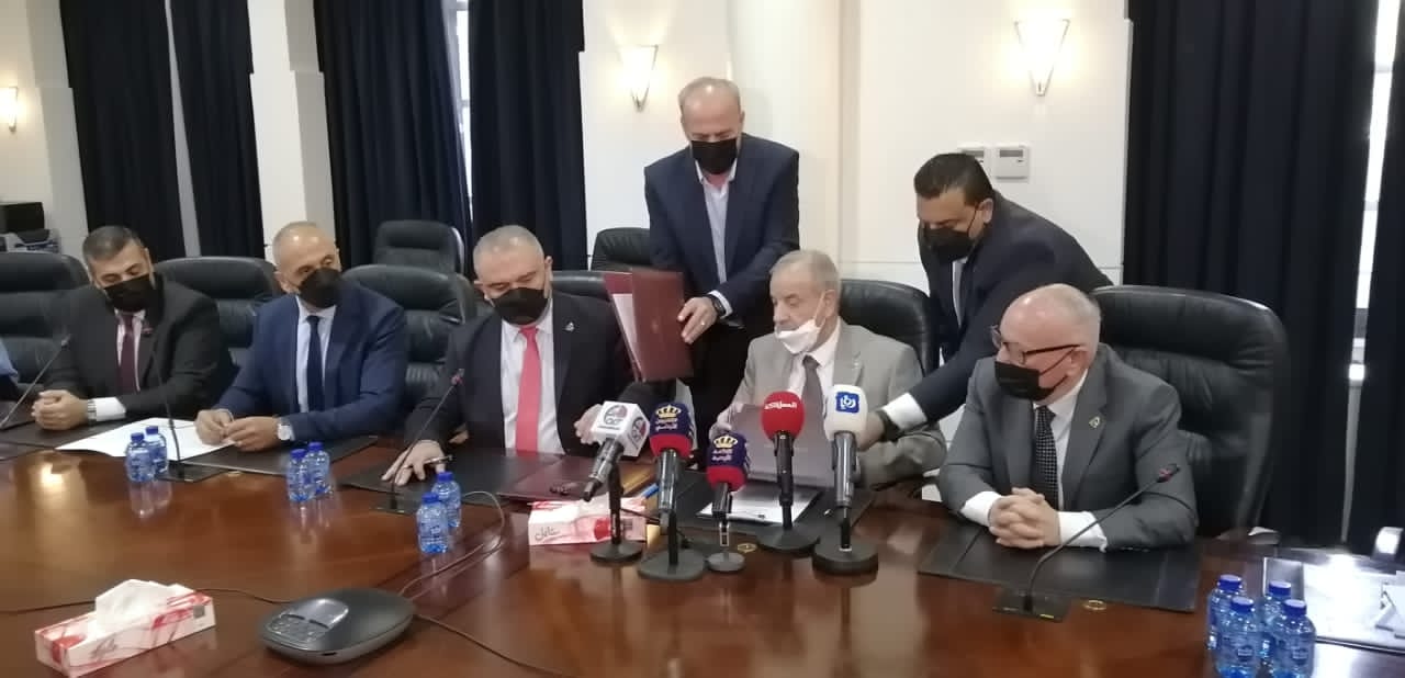 توقيع اتفاقية مشتركة لإنشاء الحديقة البيئية في منطقة تلال الفوسفات 