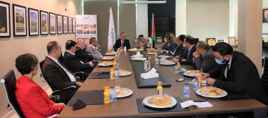 جمعية الفنادق الأردنية تستقبل وزير السياحة والاثار