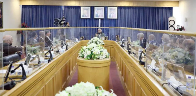 أعيان يدعون لإنشاء محطة لتحلية مياه البحر الأحمر