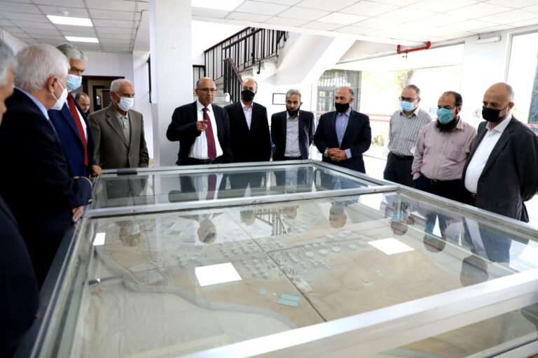 العلاوين: عدد المساهمين بمصفاة البترول يصل إلى 35 ألف