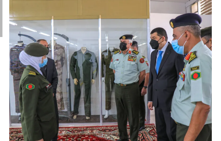 الحنيطي يفتتح المشغل العسكري في قيادة مستودعات الملابس والمهمات