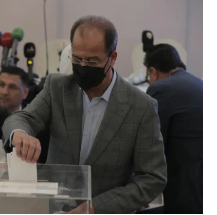 الصحفيون يقرون التقريرين المالي والإداري ويبدأون عملية الاقتراع