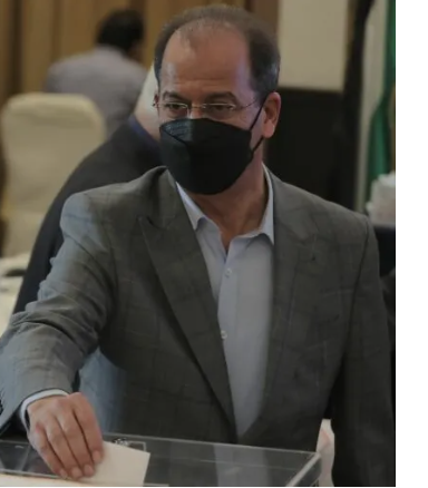 الصحفيون يقرون التقريرين المالي والإداري ويبدأون عملية الاقتراع