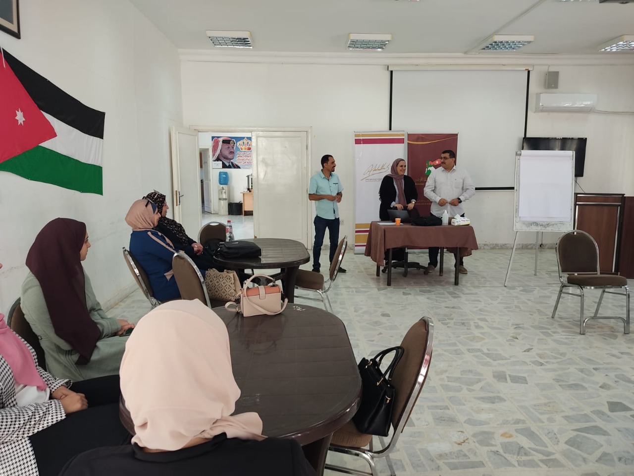 هيئة شباب كلنا الأردن تنظم دوره تدريبه في مادبا بعنوان برمجة تطبيقات الهواتف الذكية