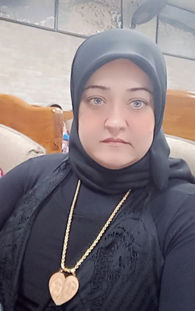 د. سناء الشعلان تؤبّن أمّھا نعیمة المشایخ في  جمعیّة السّماعنة (أھالي بیت نتیف)