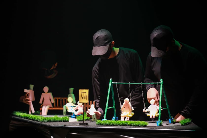 ناشئة الشارقة يبدعون في فوق الأرض تحت السماء