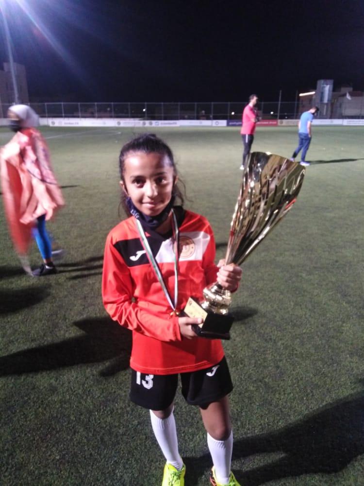 بانا منورأبو هزيم دانا منورأبو هزيم ضمن لاعبات المنتخب الوطني