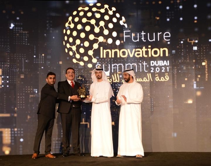 قمة المستقبل للابتكار تكرم الجامعة الأمريكية في الإمارات AUE لتميز مشروعات طلابها في دبي