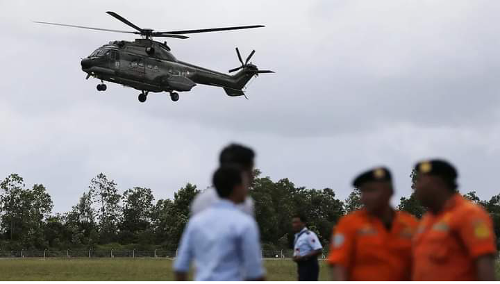 مصرع طيار وإصابة آخر بتحطم طائرة شحن إندونيسية
