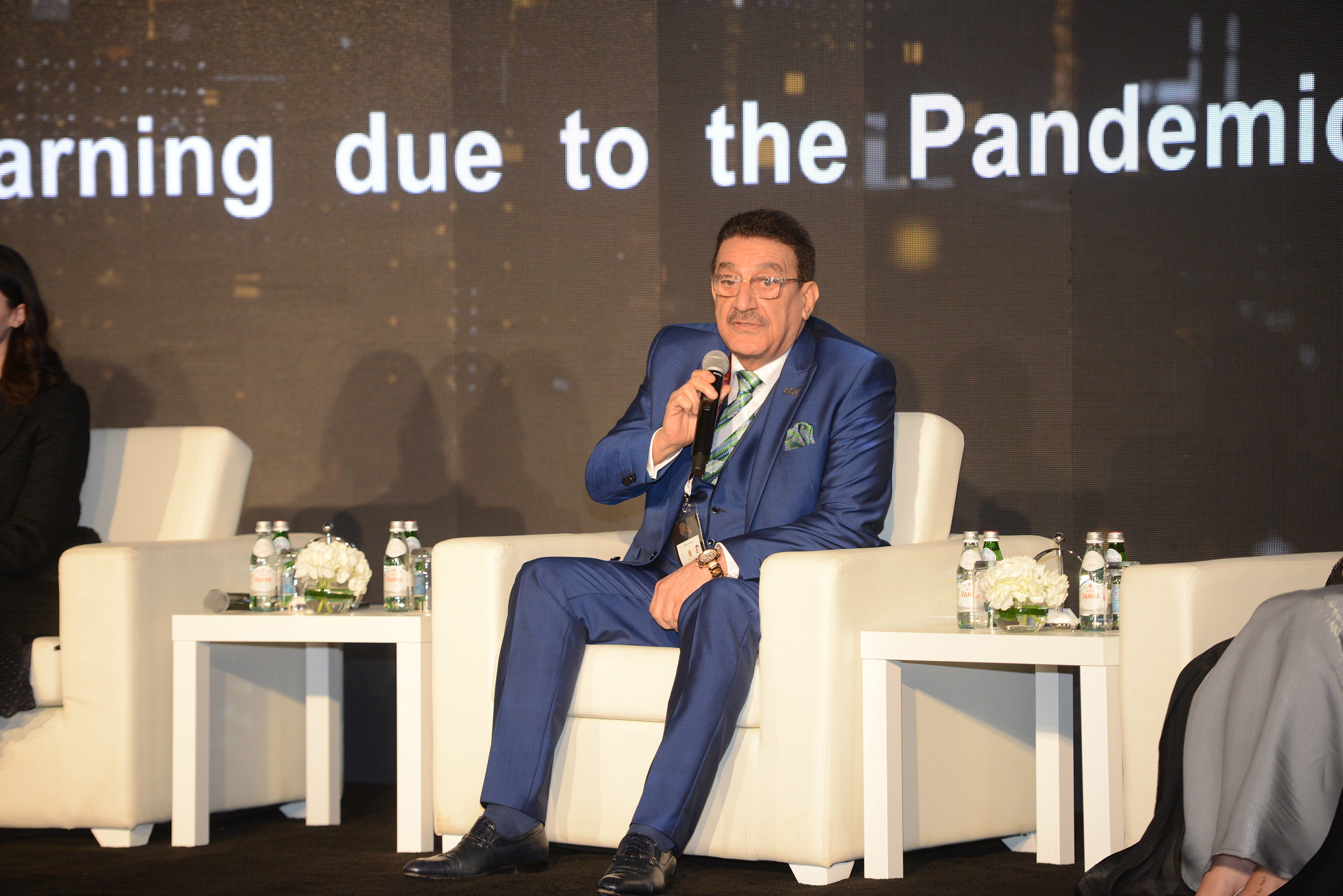 قمة المستقبل للابتكار تكرم الجامعة الأمريكية في الإمارات AUE لتميز مشروعات طلابها في دبي