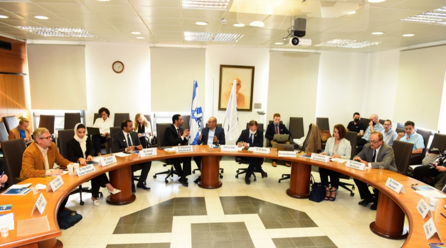 تریندز وموشیھ دیان ینظمان مائدة مستدیرة  بعنوان: حوار الاتفاق الإبراھیمي بعد عام