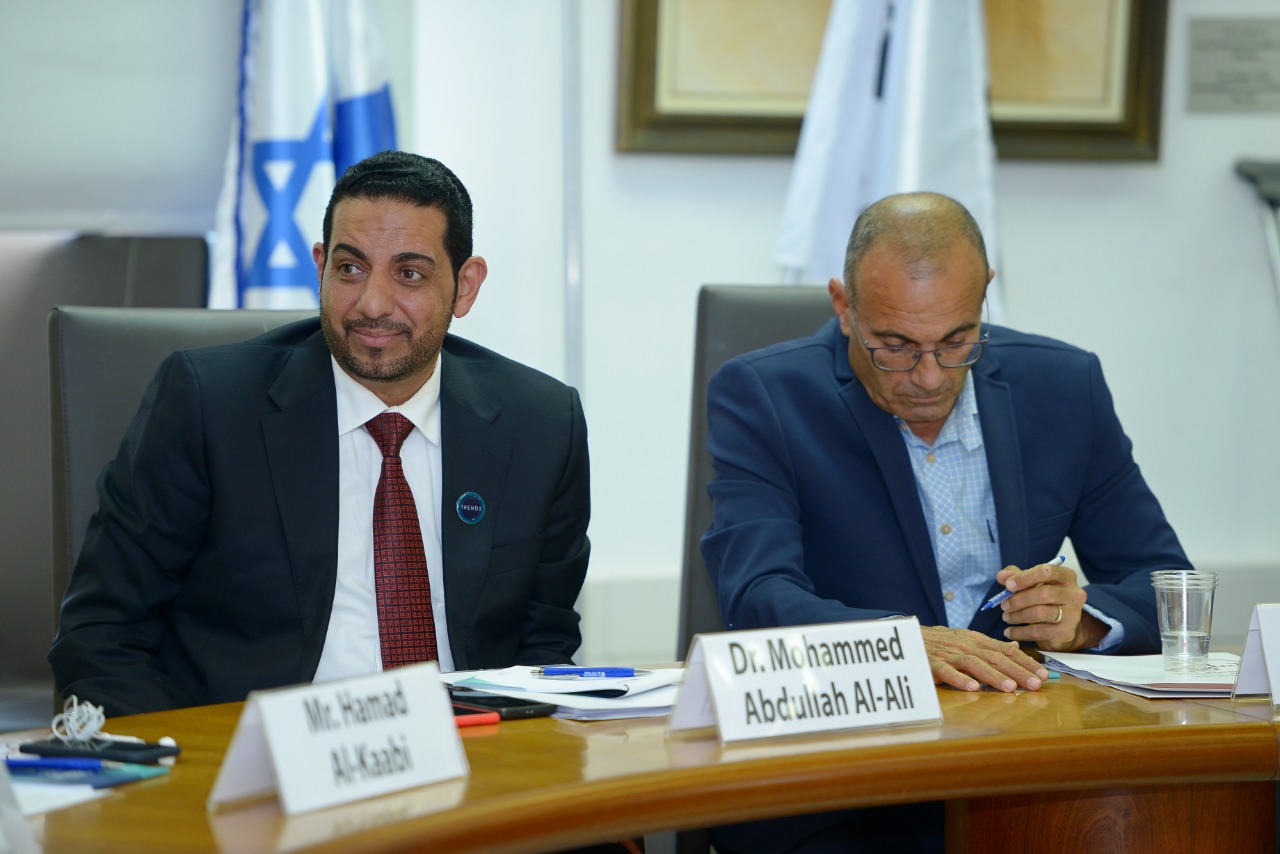 تریندز وموشیھ دیان ینظمان مائدة مستدیرة  بعنوان: حوار الاتفاق الإبراھیمي بعد عام