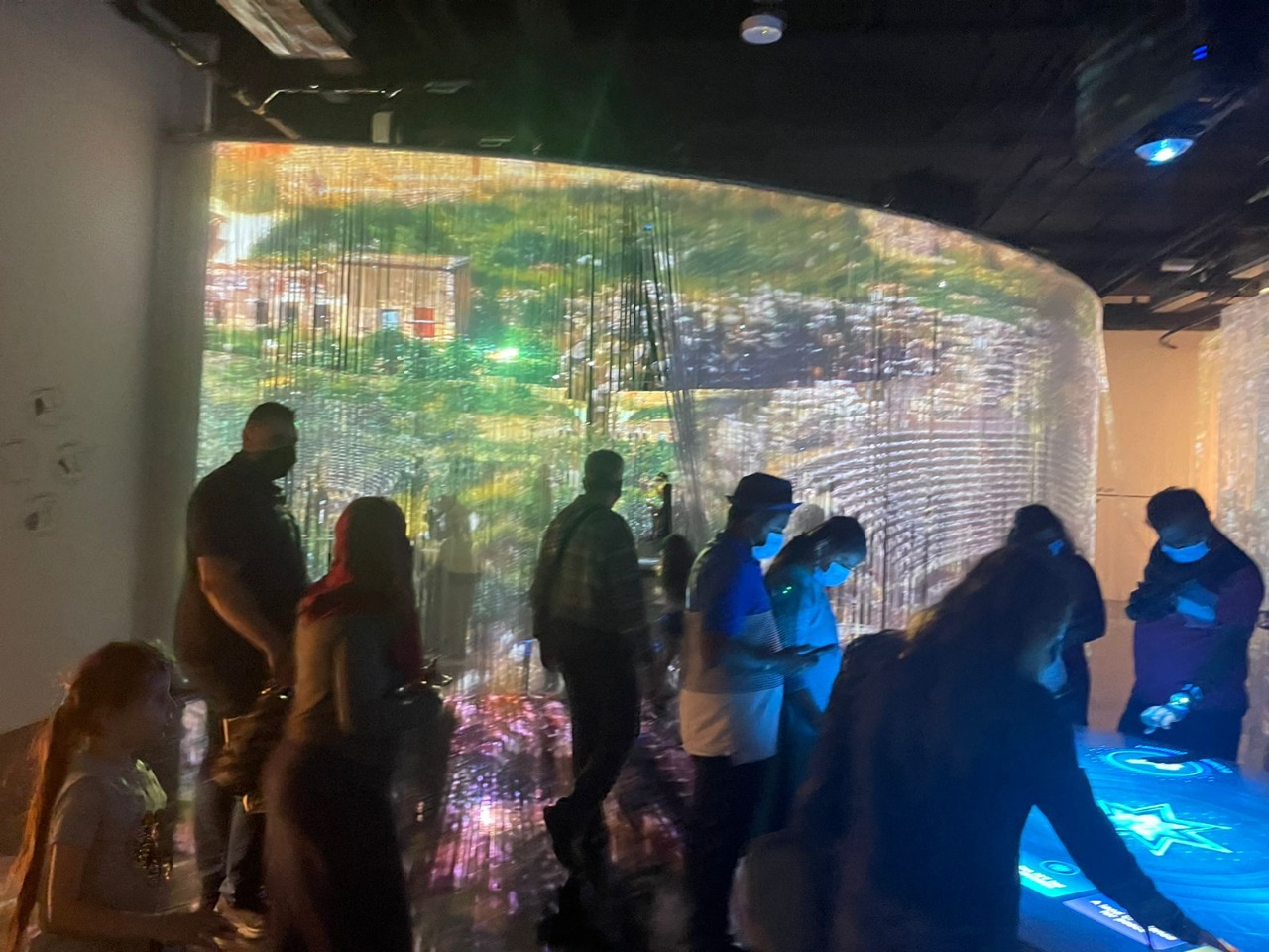 الاف الزوار في جناح المملكة الاردنية الهاشمية في أكسبو دبي 2020