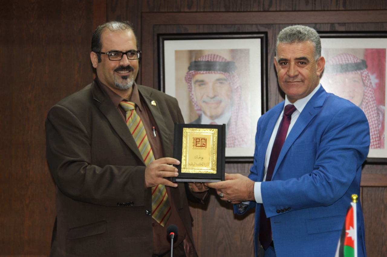 اتحاد القيصر والمكتبة الوطنية يحتفلان بديوان شرفات الشوق للشاعر د خالد الفهد مياس