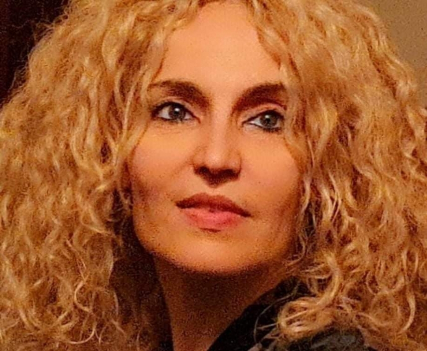 خاطرة حياة على أوراقي  بقلم الأديبة الأستاذة : نوجة إدريس