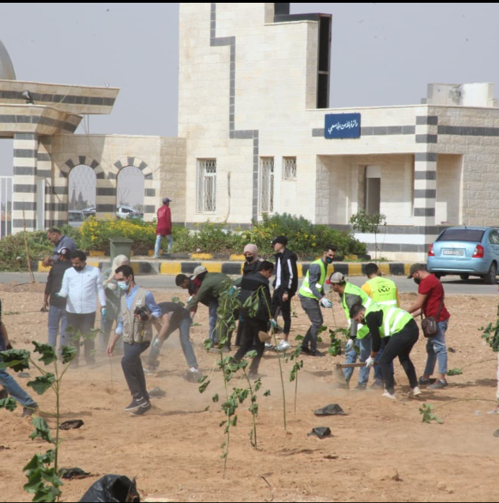 رئيس جامعة ال البيت يرعى لقاء تعريفيا بمبادرات مؤسسة ولي العهد ونشاط تطوعي في الجامعة