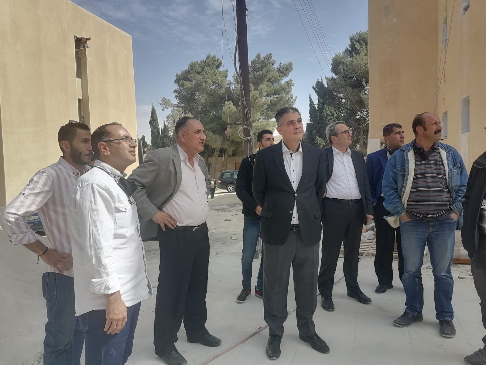 رئيس جامعة البلقاء التطبيقية في زيارة تفقدية لمشاريع المبادرات الملكية الساميه في كلية الشوبك الجامعية