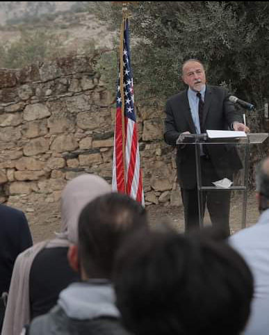 دعم أمريكي لمشروع ترميم في أم قيس يوفر 150 فرصة عمل (صور)