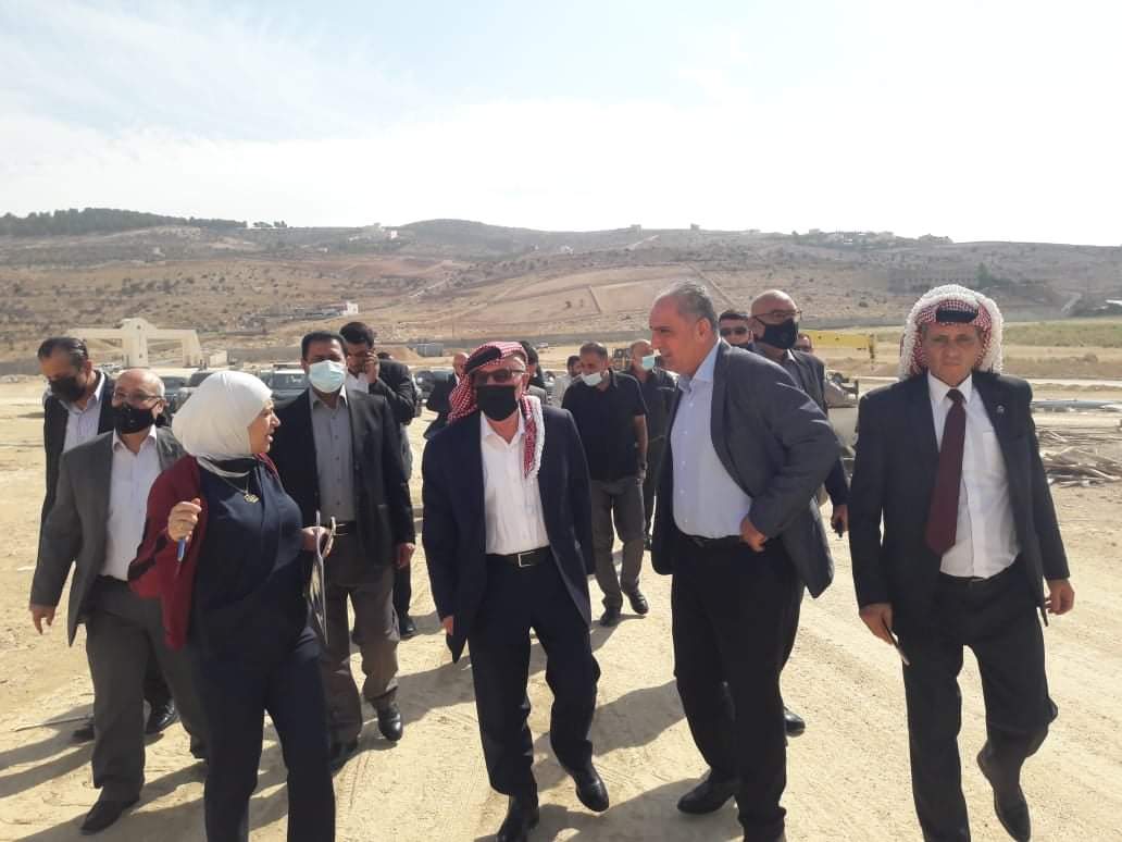 وزير الاشغال العامة والاسكان يتفقد عددا من المشاريع في جرش  
