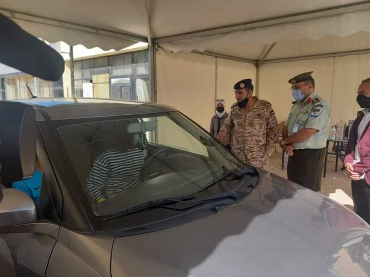 الزعبي يفتتح مركز للتطعيم والفحص في الشميساني