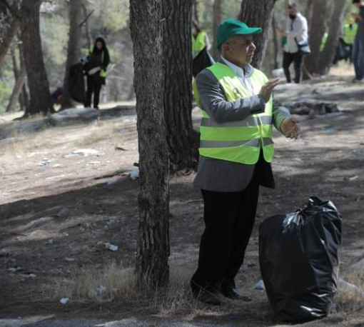 بلدية الطفيلة تنفذ حملات نظافة ضمن “بسواعدنا”