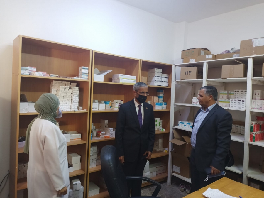 محافظ المفرق يتفقد الخدمات ويستمع لمطالب أهالي بلدية الأمير الحسين بن عبدالله في البادية الغربيه