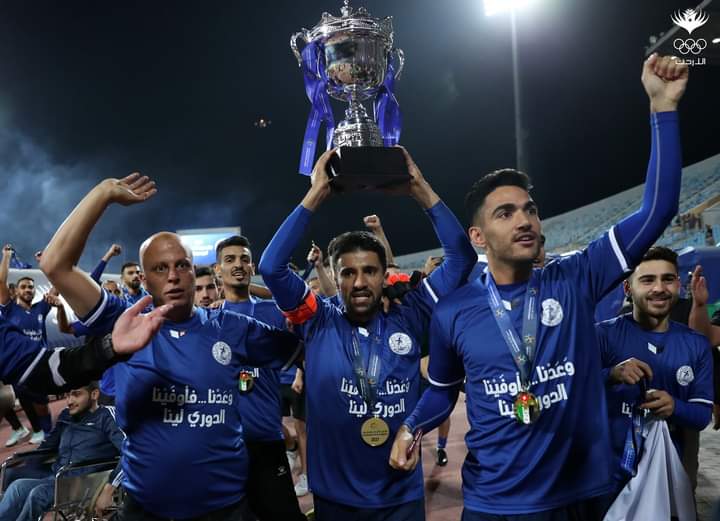 صور من تتويج نادي الرمثا بلقب الدوري