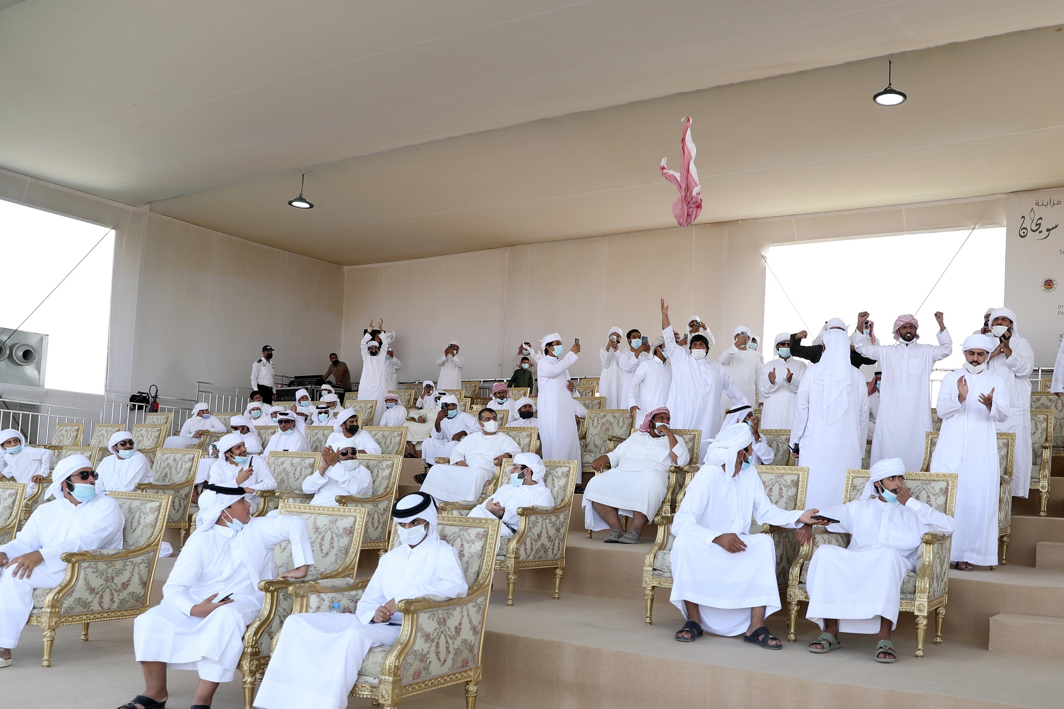 تتويج الفائزين بأشواط الحول المحليات والمجاهيم والمهجنات الأصايل بمزاينة سويحان