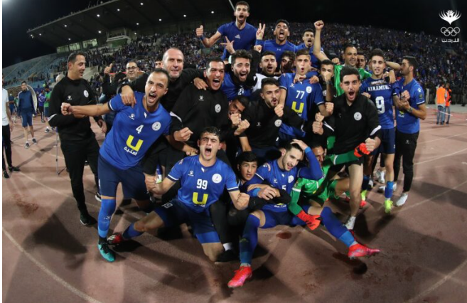 صور من تتويج نادي الرمثا بلقب الدوري