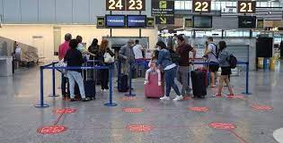 فرار ركاب من طائرة هبطت اضطرارياً بمطار إسباني