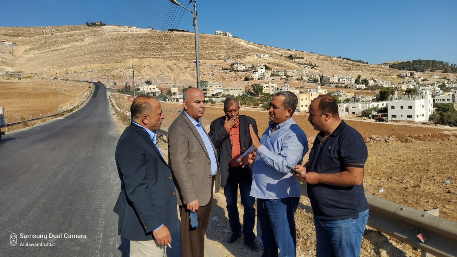 بلدية السلط الكبرى تهب لمساندة بلدية عين الباشا بحملة نظافة شاملة