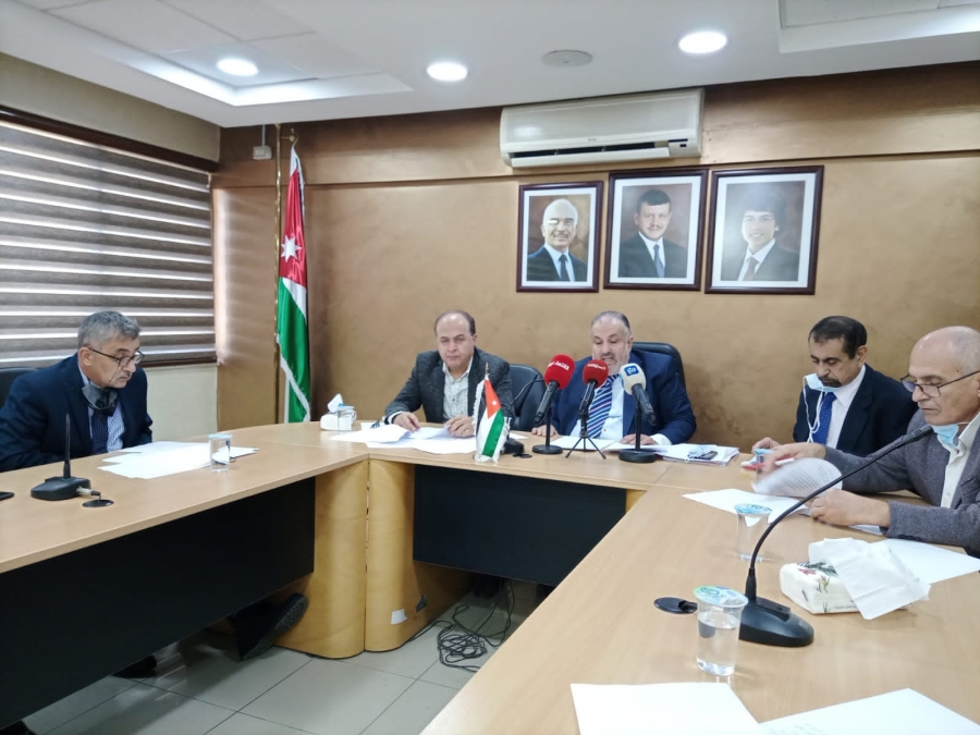 الصندوق التعاوني للاطباء يلوح بالتوقف الكامل عن التعامل مع شركات التأمين