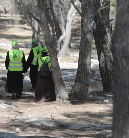 حملات نظافة وإعادة تأهيل لمناطق العيص ضمن “بسواعدنا”