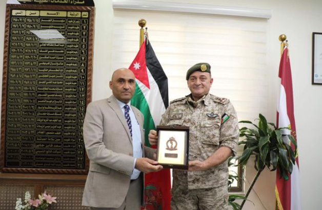 “الخدمات الطبية” تبحث التعاون مع “صحة النواب”