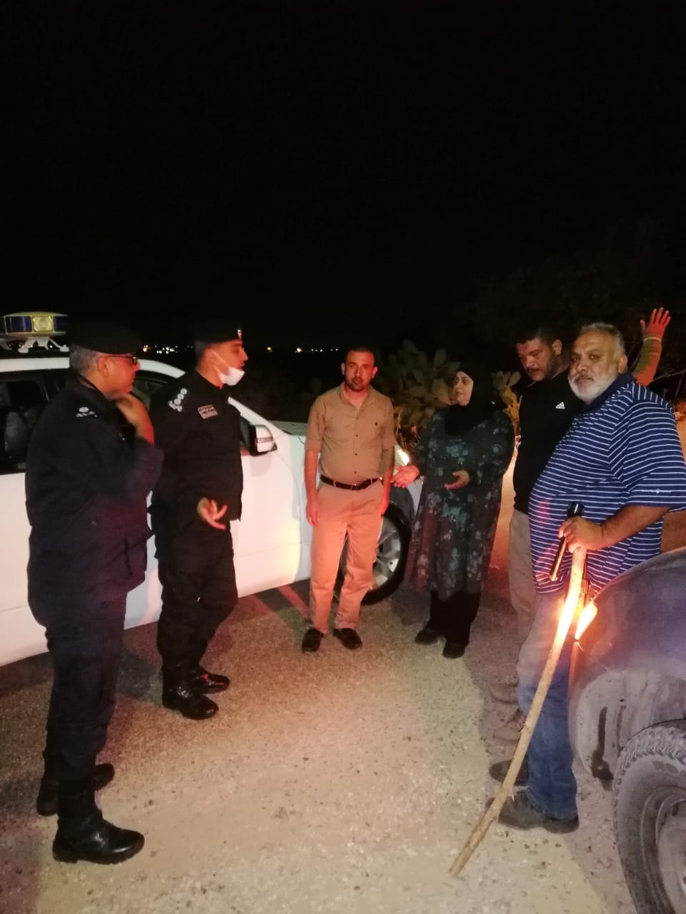 مواصلة إخماد حريق في حراج كفر عوان بالكورة