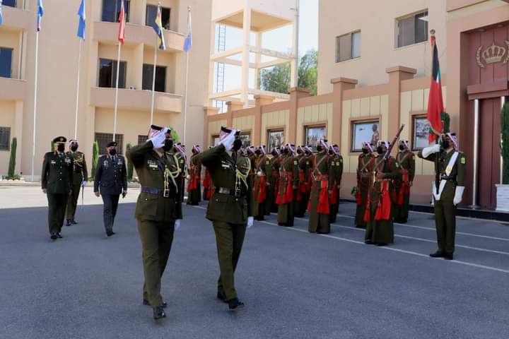 اللواء الحنيطي يستقبل رئيس أركان الدفاع الوطني اليوناني