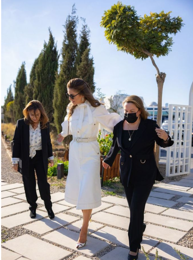 الملكة رانيا تزور دار نعمة في جبل القلعة