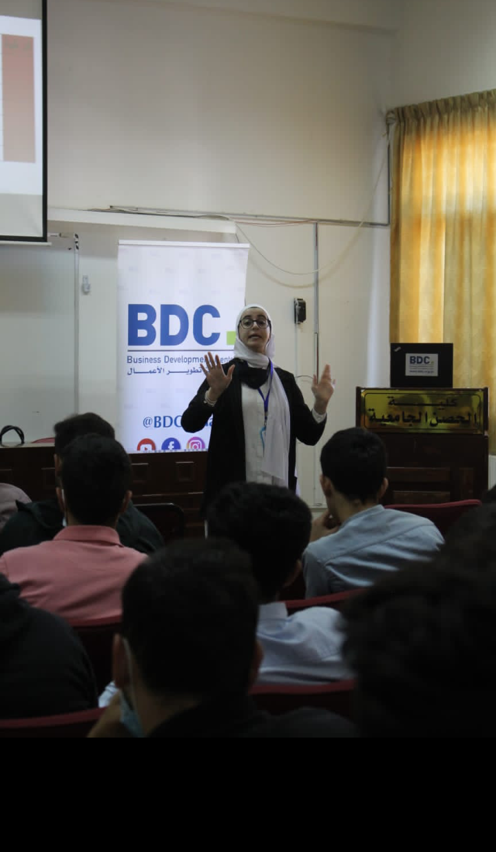 كلية الحصن الجامعية تستضيف فعاليات الاسبوع العالمي للريادة