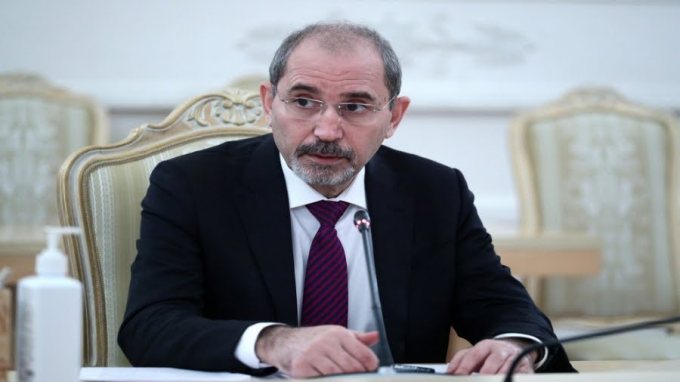 الصفدي يلتقي نظيره الإماراتي في عمّان