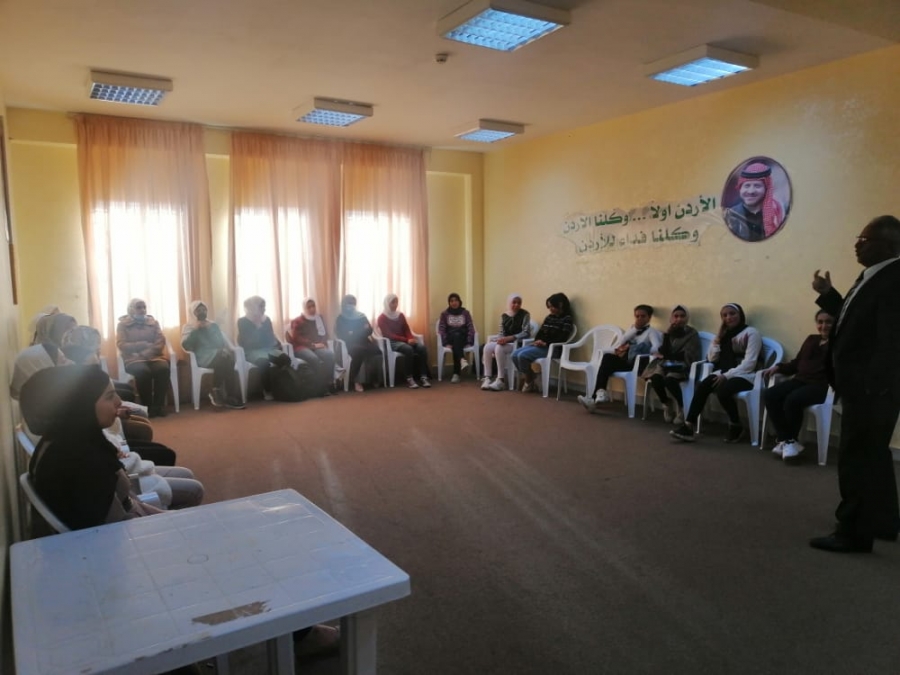 ورشة عمل الرياضه و الصحة النفسية  في مركز شابات المنشية بمديرية شباب المفرق